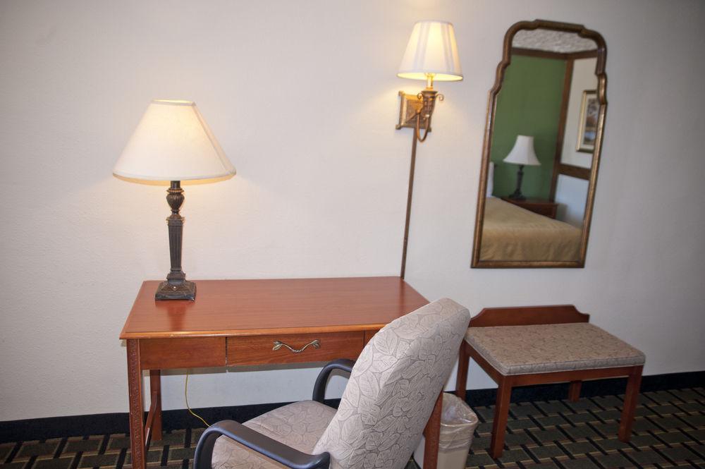 Victorian Inn&Suites Nacogdoches Eksteriør bilde
