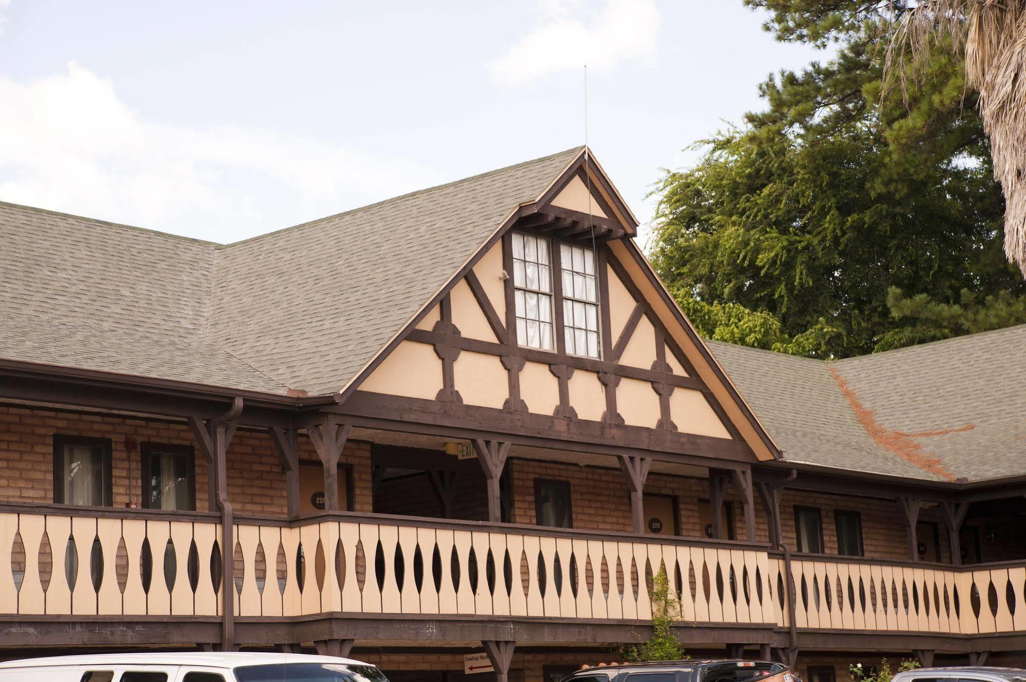 Victorian Inn&Suites Nacogdoches Eksteriør bilde