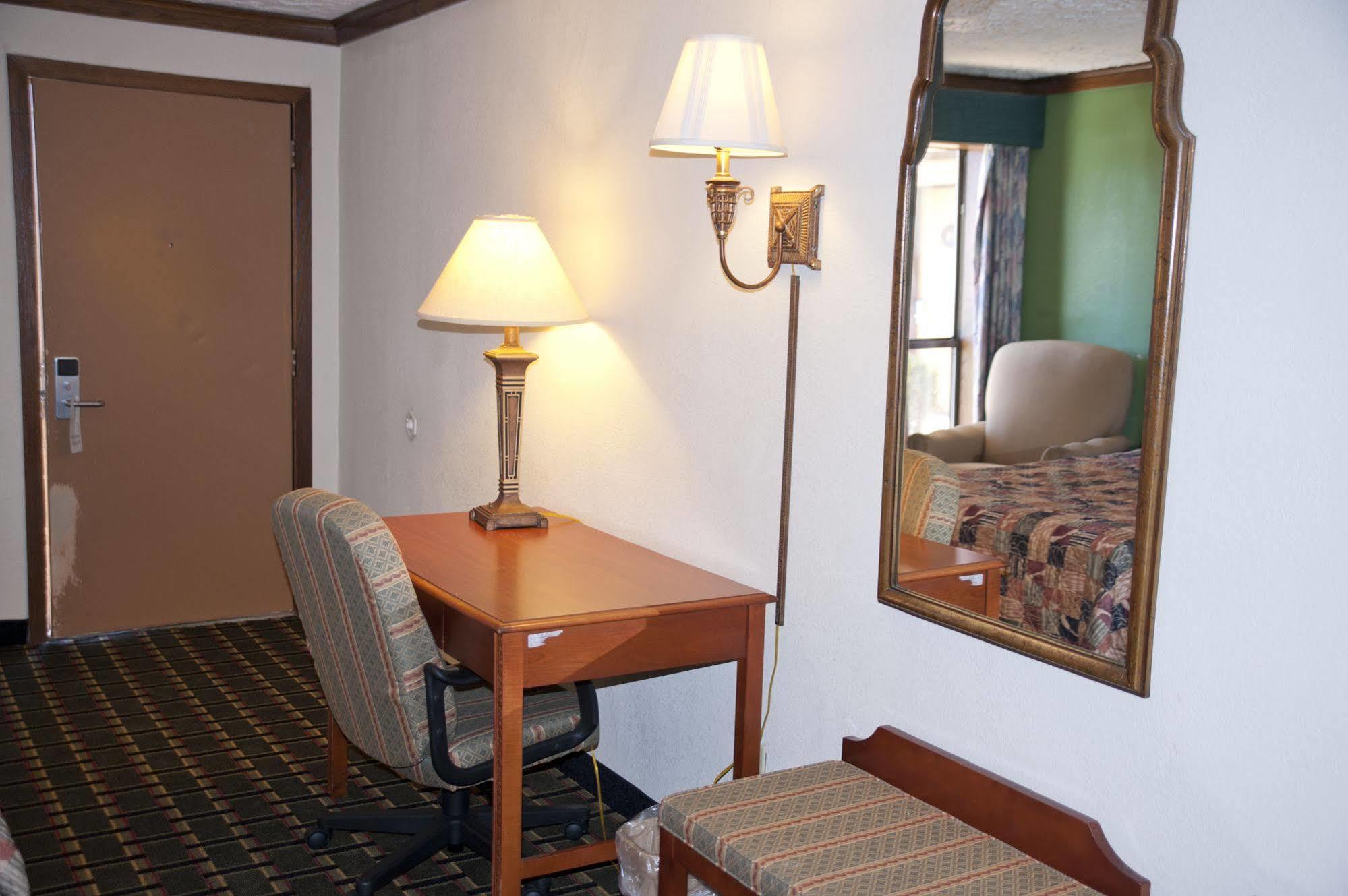 Victorian Inn&Suites Nacogdoches Eksteriør bilde