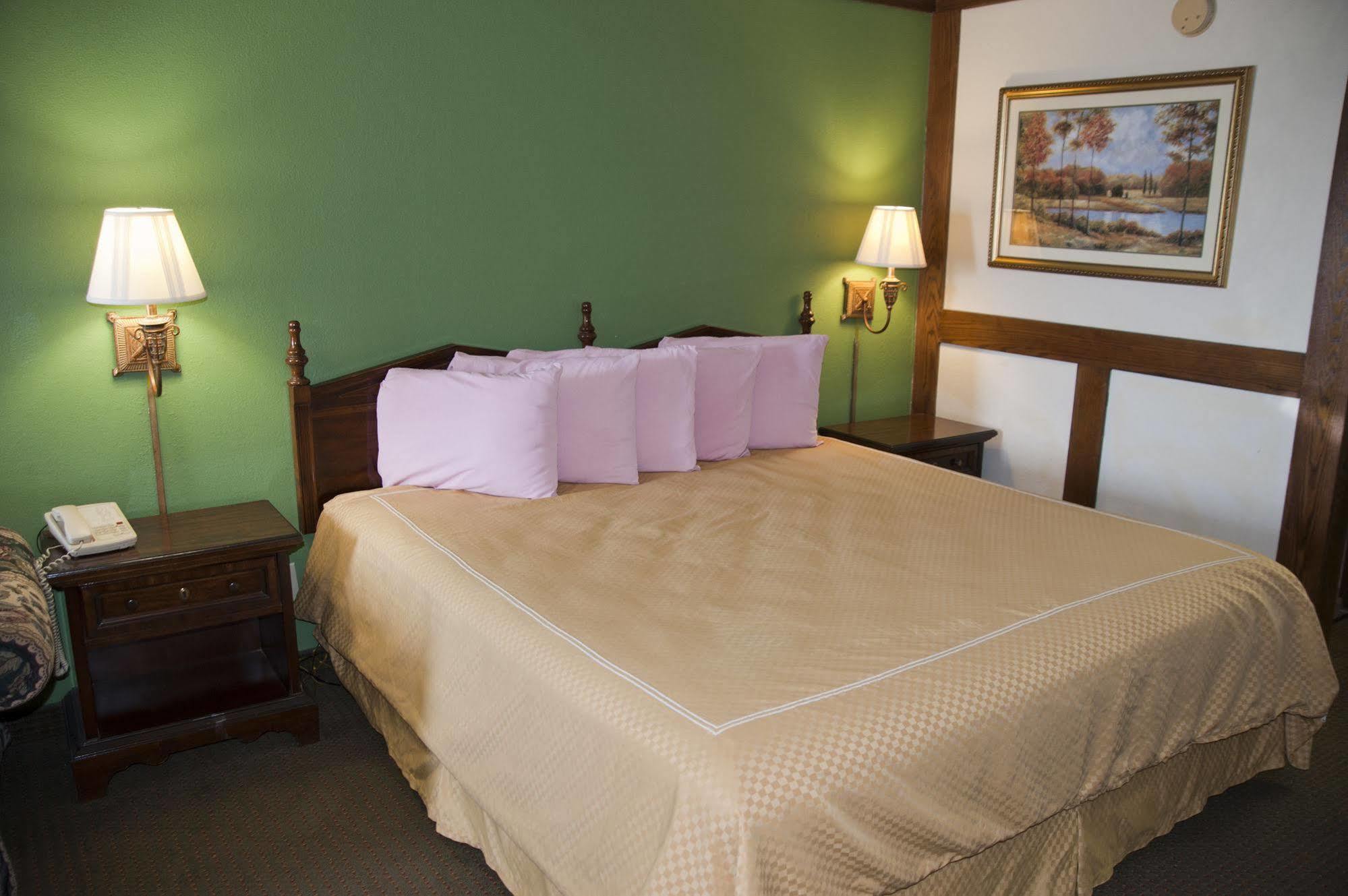 Victorian Inn&Suites Nacogdoches Eksteriør bilde